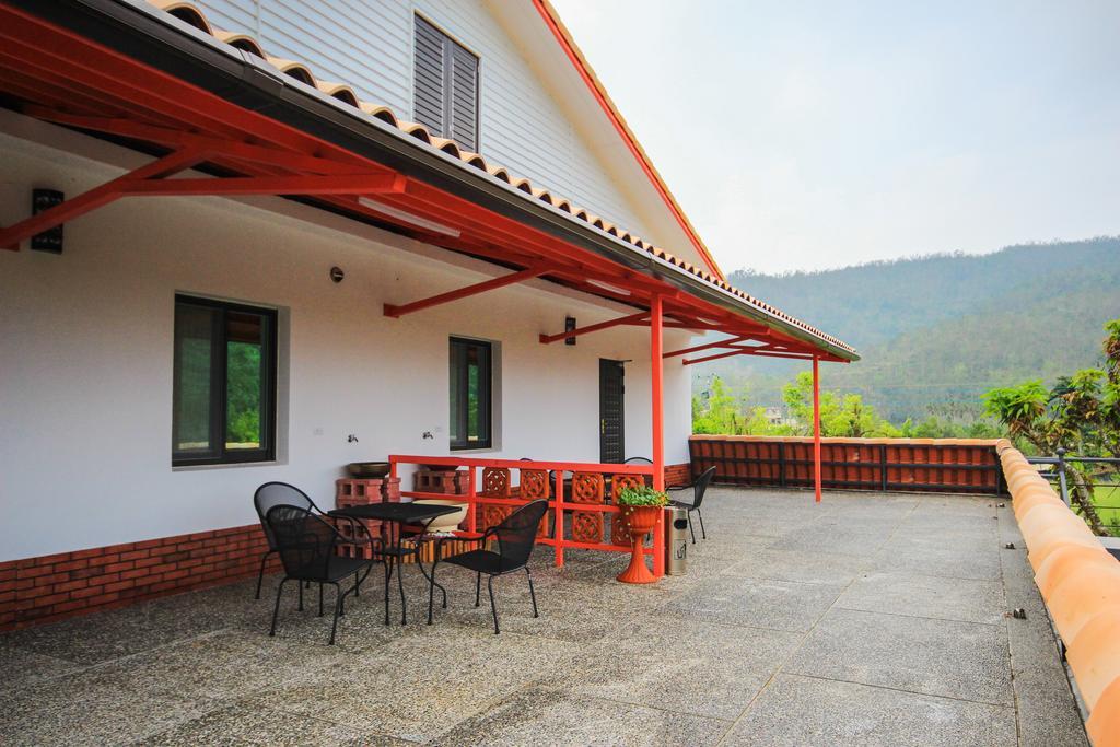 The Tiles Garden Yilan B&B Дуншань Экстерьер фото